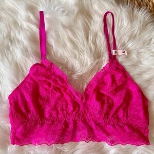 Victoria’s Secret Pink Neon Lace Bra, adjustable straps & back closure! NEW! M